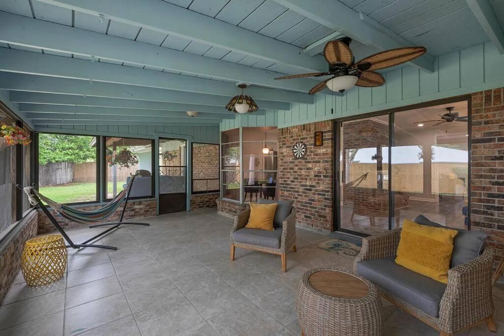 Quiet Relaxing Home - Close To Downtown & Beach 4Br-2Bt Pensacola Exterior foto