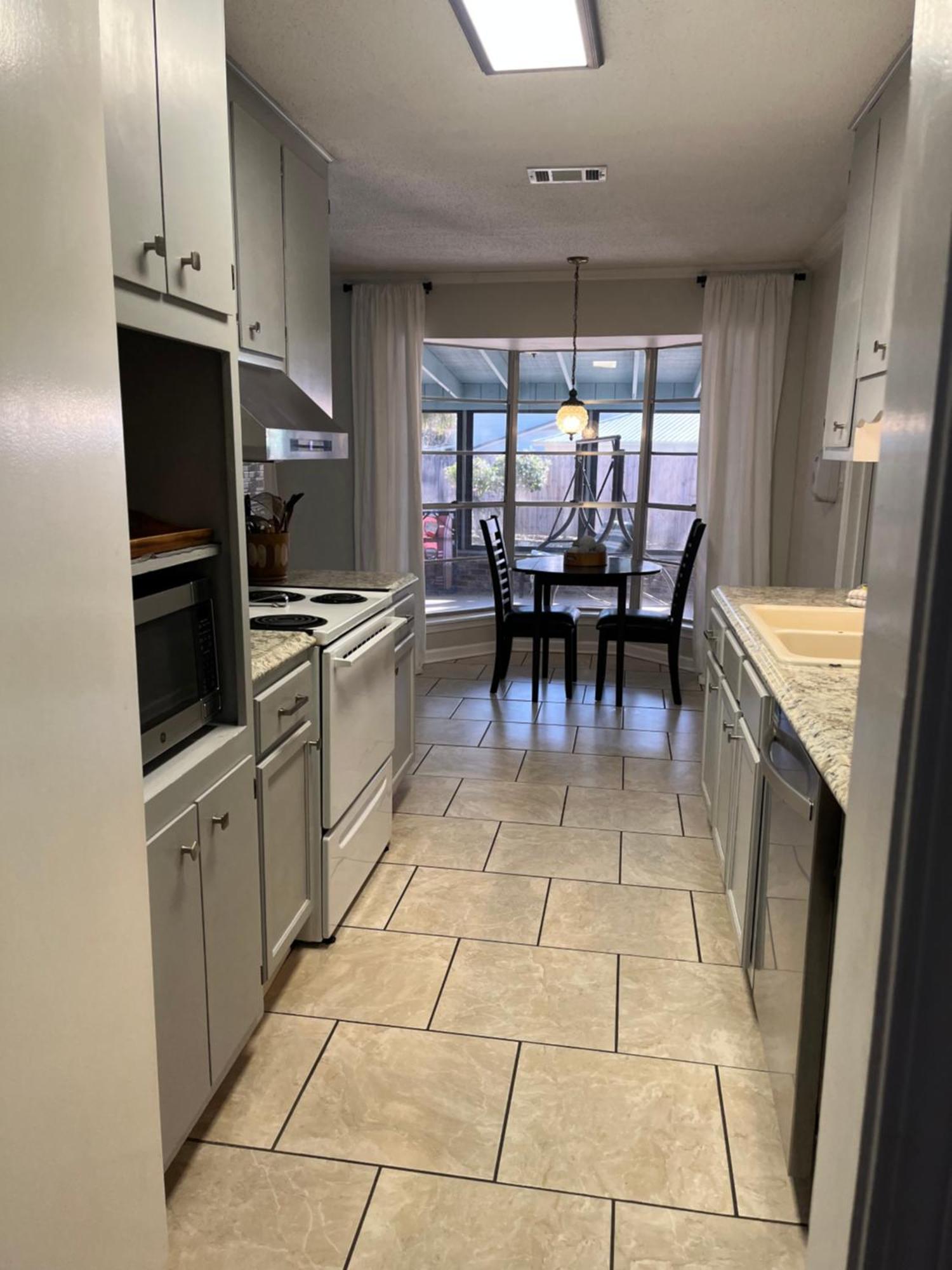 Quiet Relaxing Home - Close To Downtown & Beach 4Br-2Bt Pensacola Exterior foto